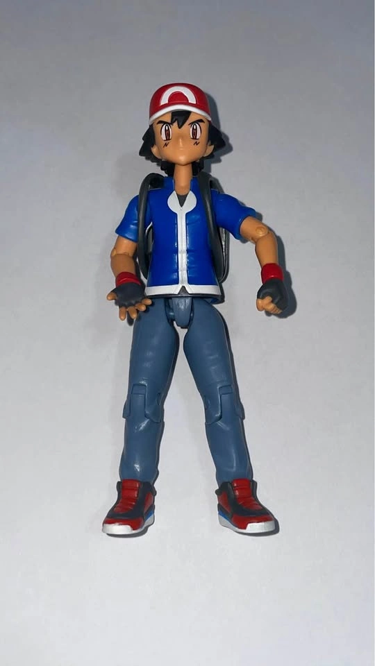 Pokemon Trainer Set: Ash Ketchum Figure, Bulbasaur, Belt & Bag - photo 2