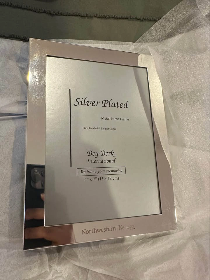 Northwestern / Kellogg Silver Plated Picture Frame - photo 2