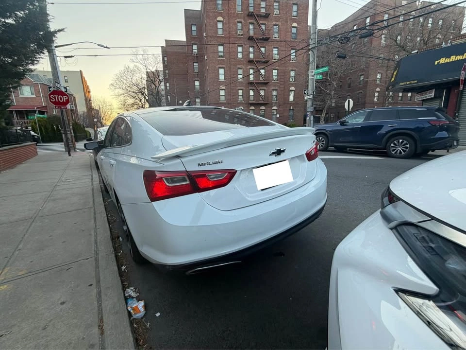 2019 Chevrolet Malibu RS Sedan 4D - photo 2
