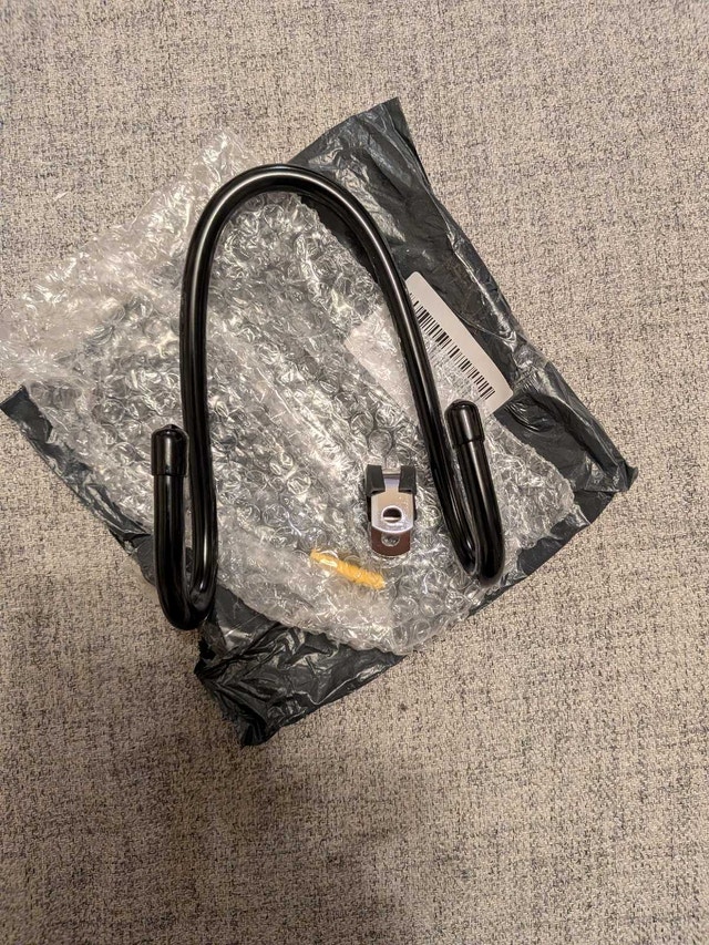 Laptop wall mount