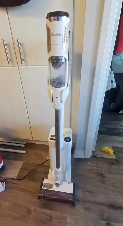 Shark Detect Pro Cordless Stick Vacuum