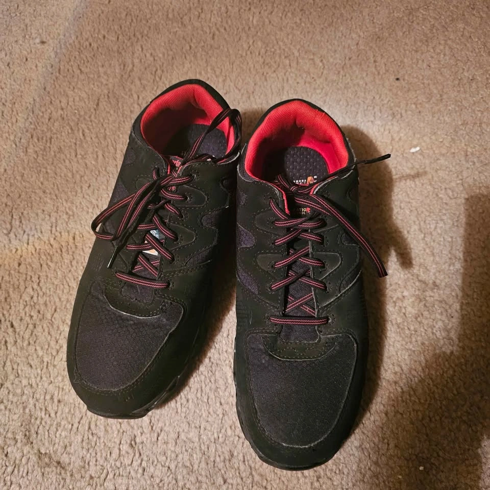 Men's Timberland Steel Toe Shoes (Size 8.5W) - photo 3