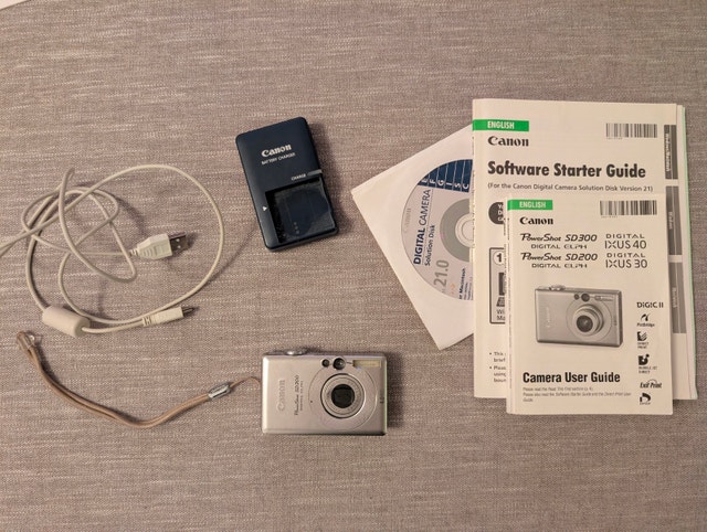 Canon PowerShot SD300 - for parts only - photo 2
