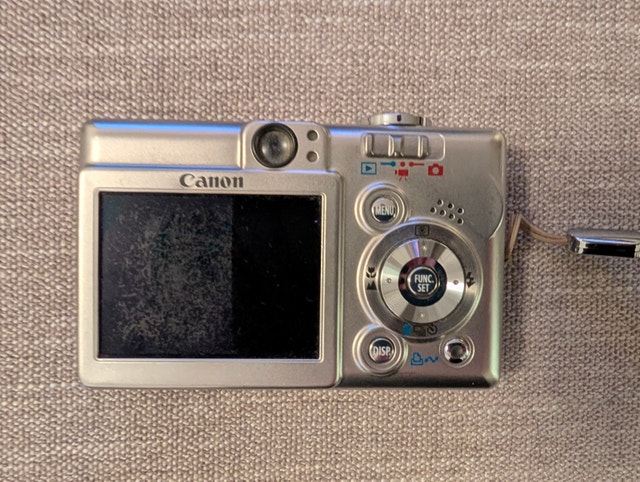 Canon PowerShot SD300 - for parts only - photo 3