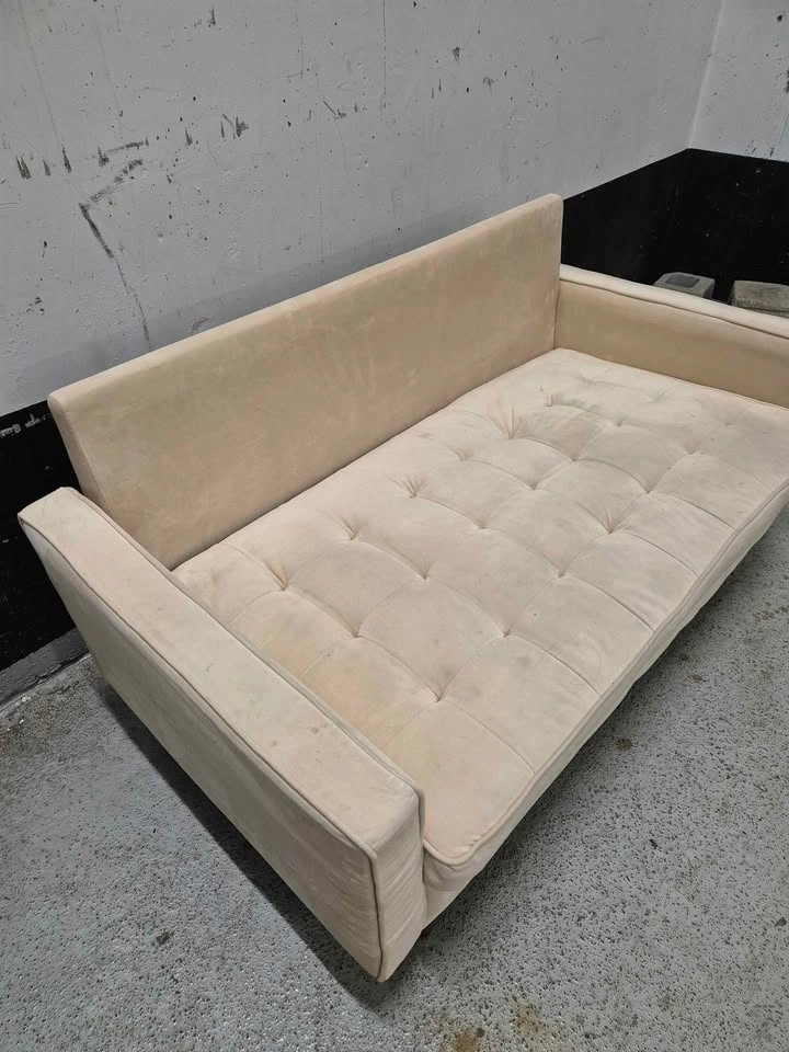 2 seater sofa - photo 2