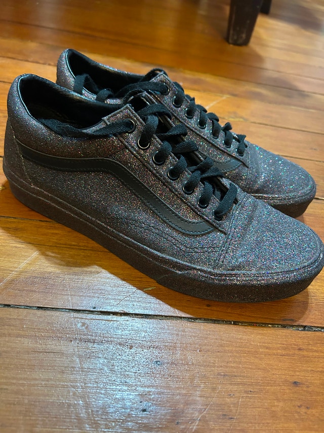 Black Glitter Vans 🌱