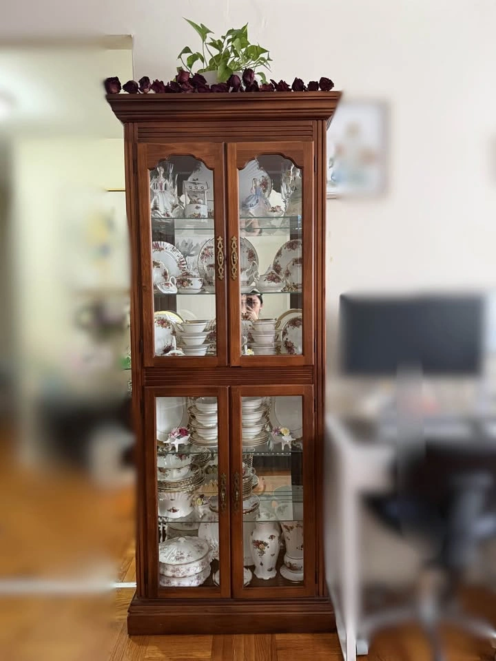 Wooden Collector's Cabinet - photo 2