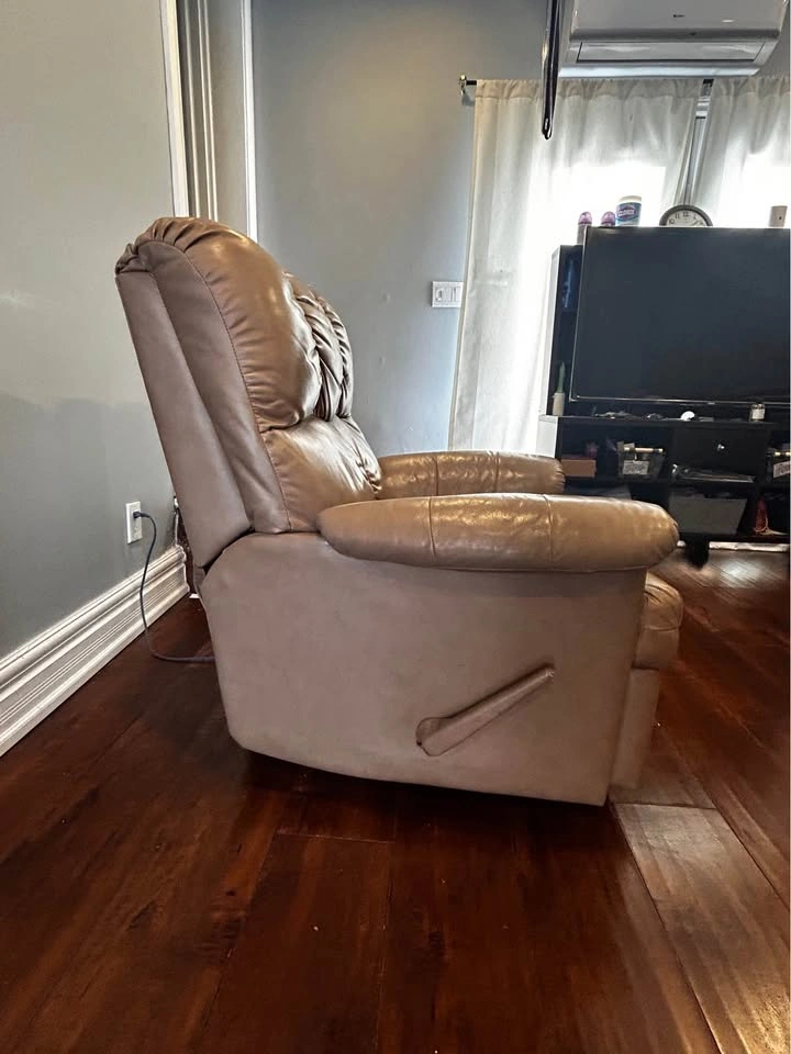 Recliner for sale - photo 3