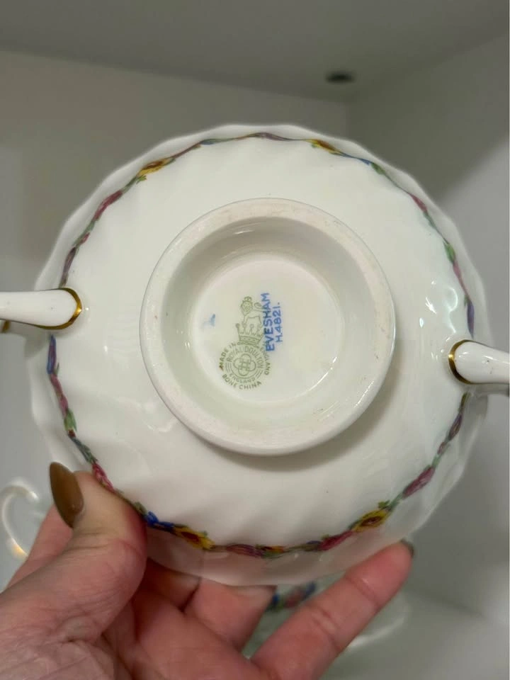 Royal Doulton Double-Handled Soup Bowl - photo 4