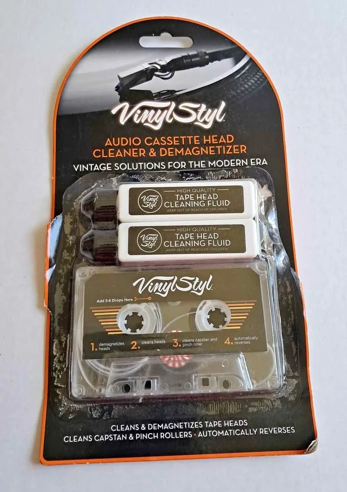 Vinyl cassette head cleaner and demagnetizer thumbnail