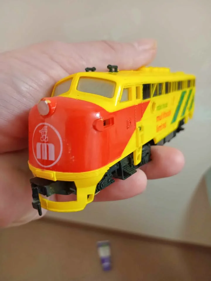 Robinhood Ho scale working engine thumbnail