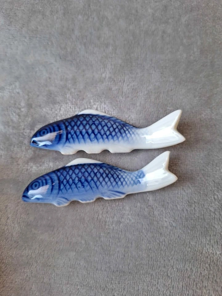 Ceramic small fishes