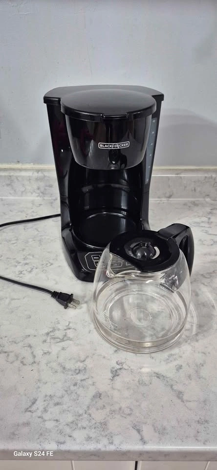 Coffee maker and crock pot - photo 4