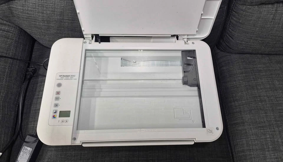 HP Deskjet 2542 All-in-One Printer - photo 3