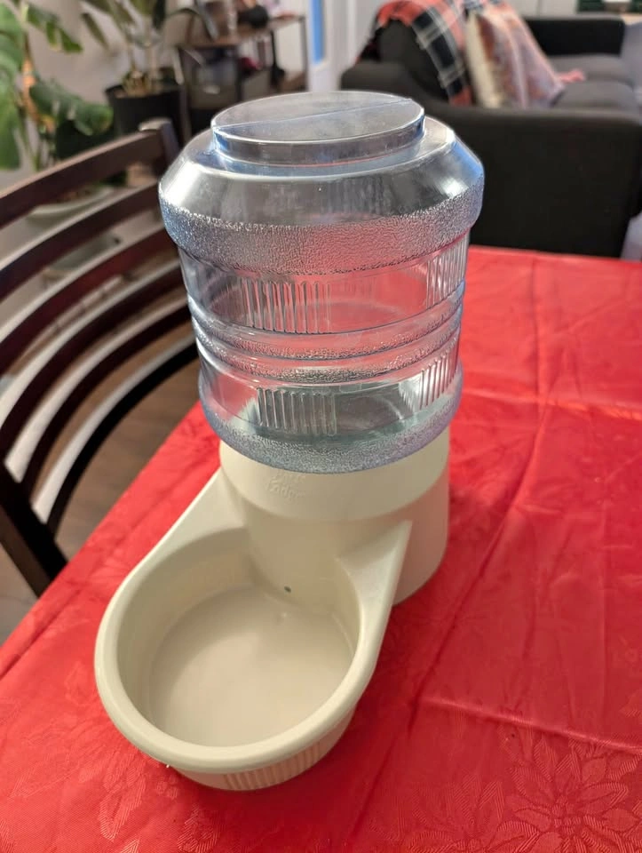 Pet Lodge Water Dispenser Tower Deluxe - 3L Capacity