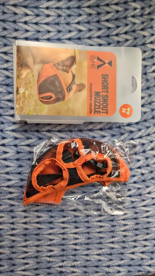 Short Snout Dog Muzzle (Size M) - Brand New
