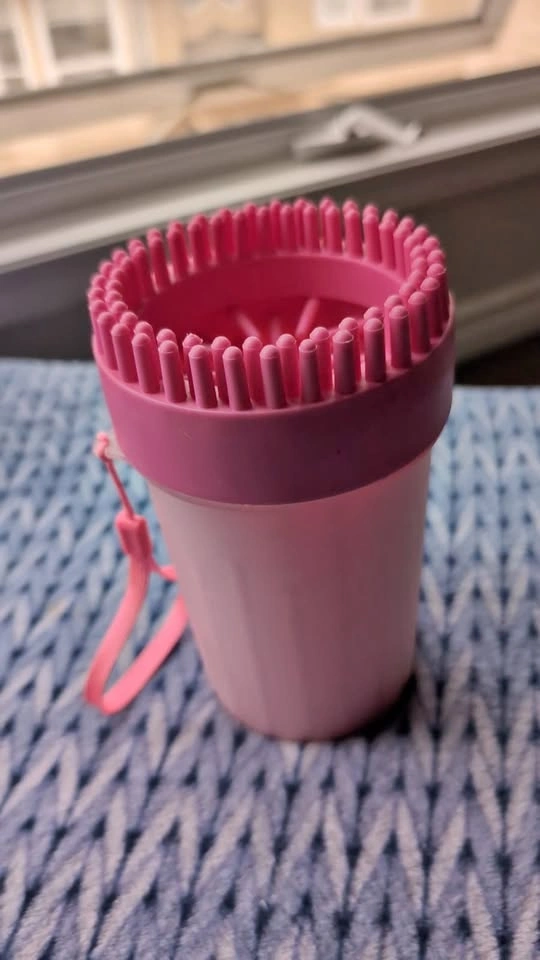 Silicone Dog Paw Cleaner (Medium/Large Dogs)