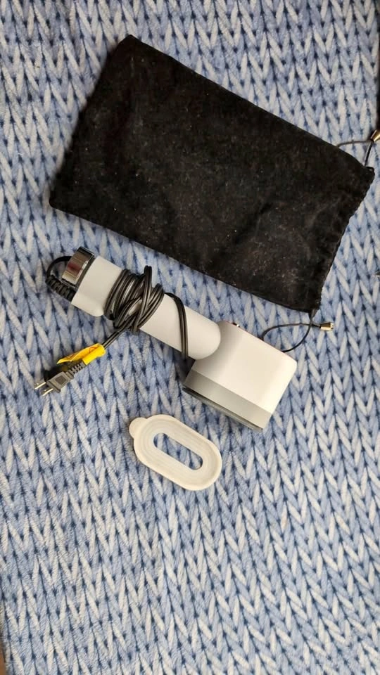 Portable Handheld Steamer/Iron