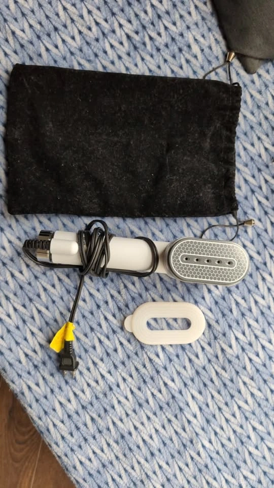 Portable Handheld Steamer/Iron - photo 3