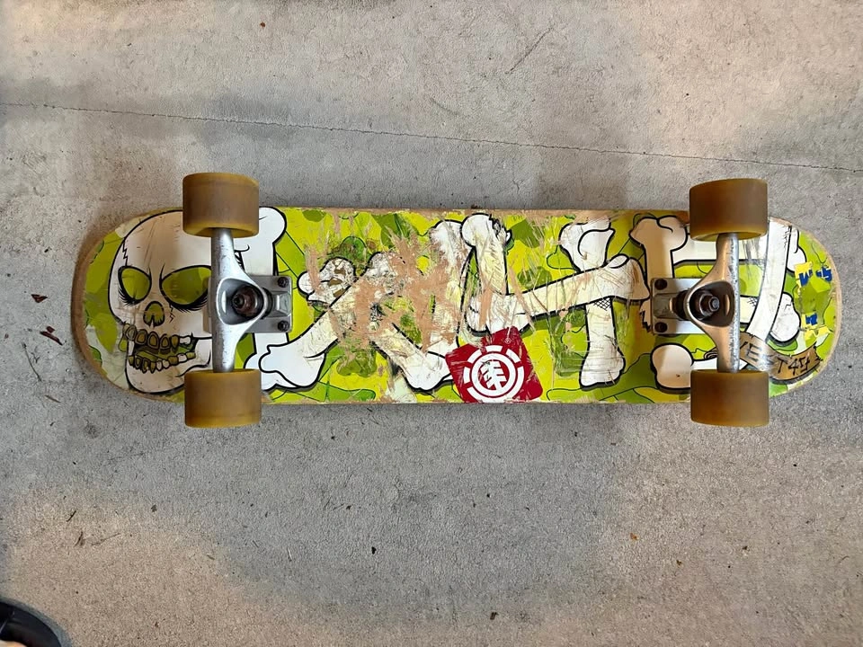 Skateboard