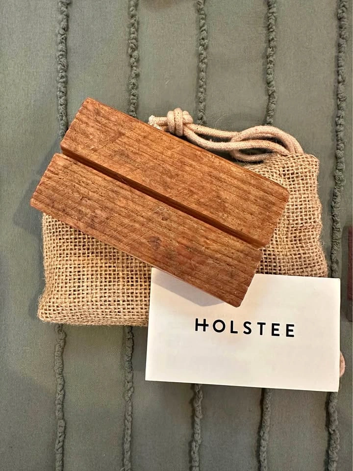 Wooden card / quote holder