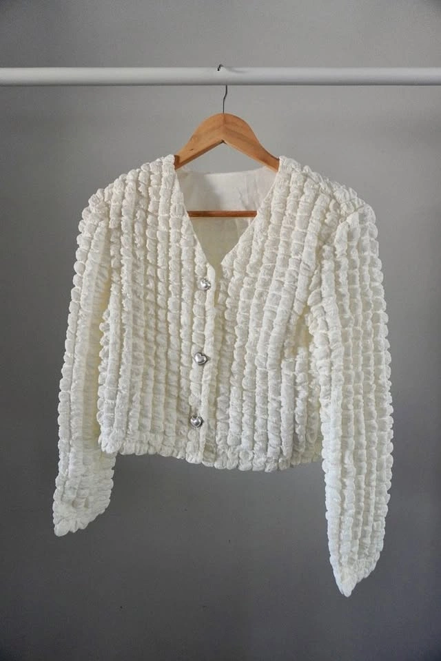 Brand new Women Sweater (Never-Worn) - photo 2