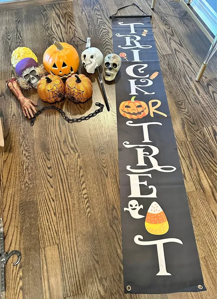 Halloween Decorations Bundle thumbnail