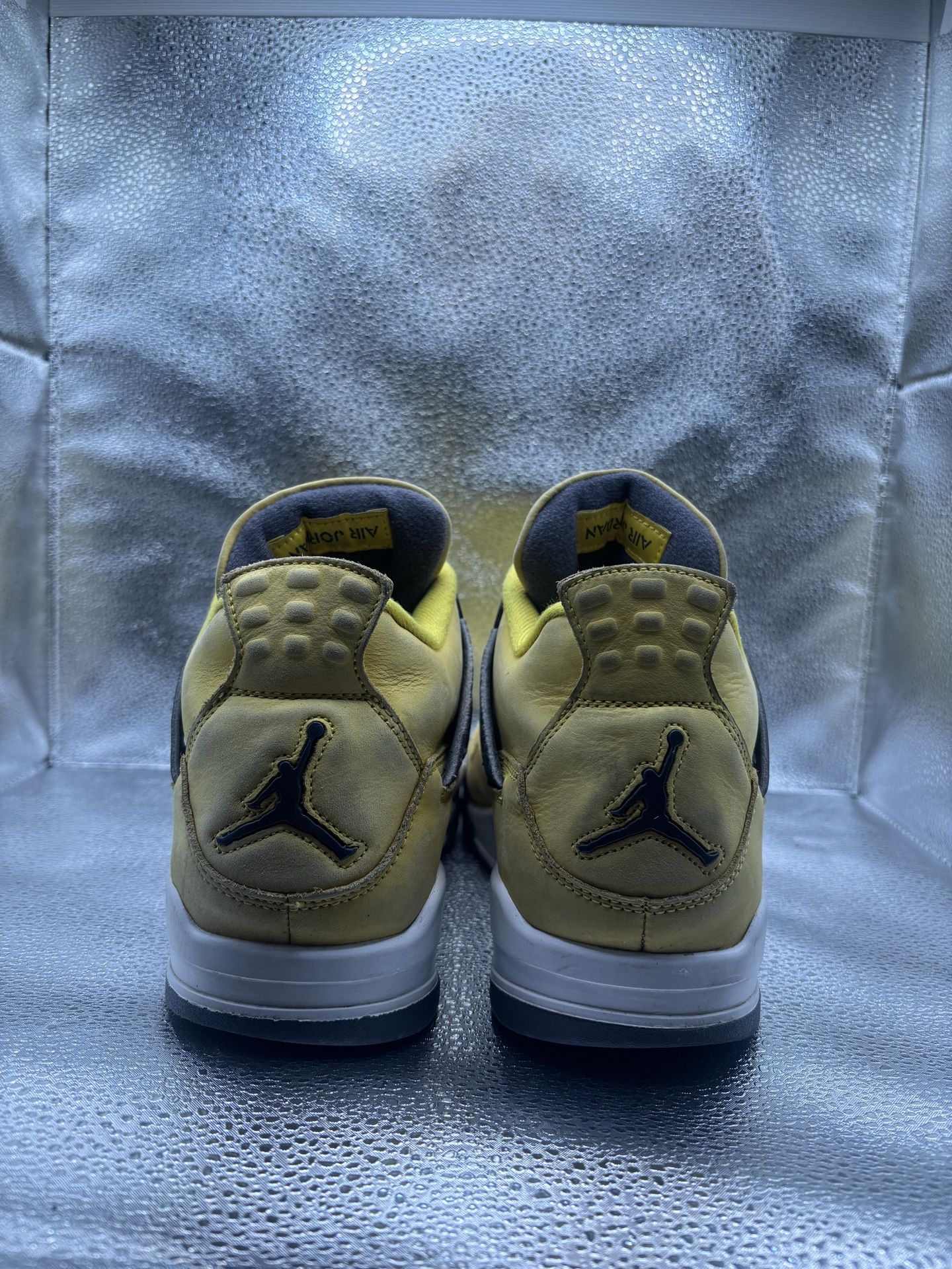 Air Jordan 4 Lighting - photo 4