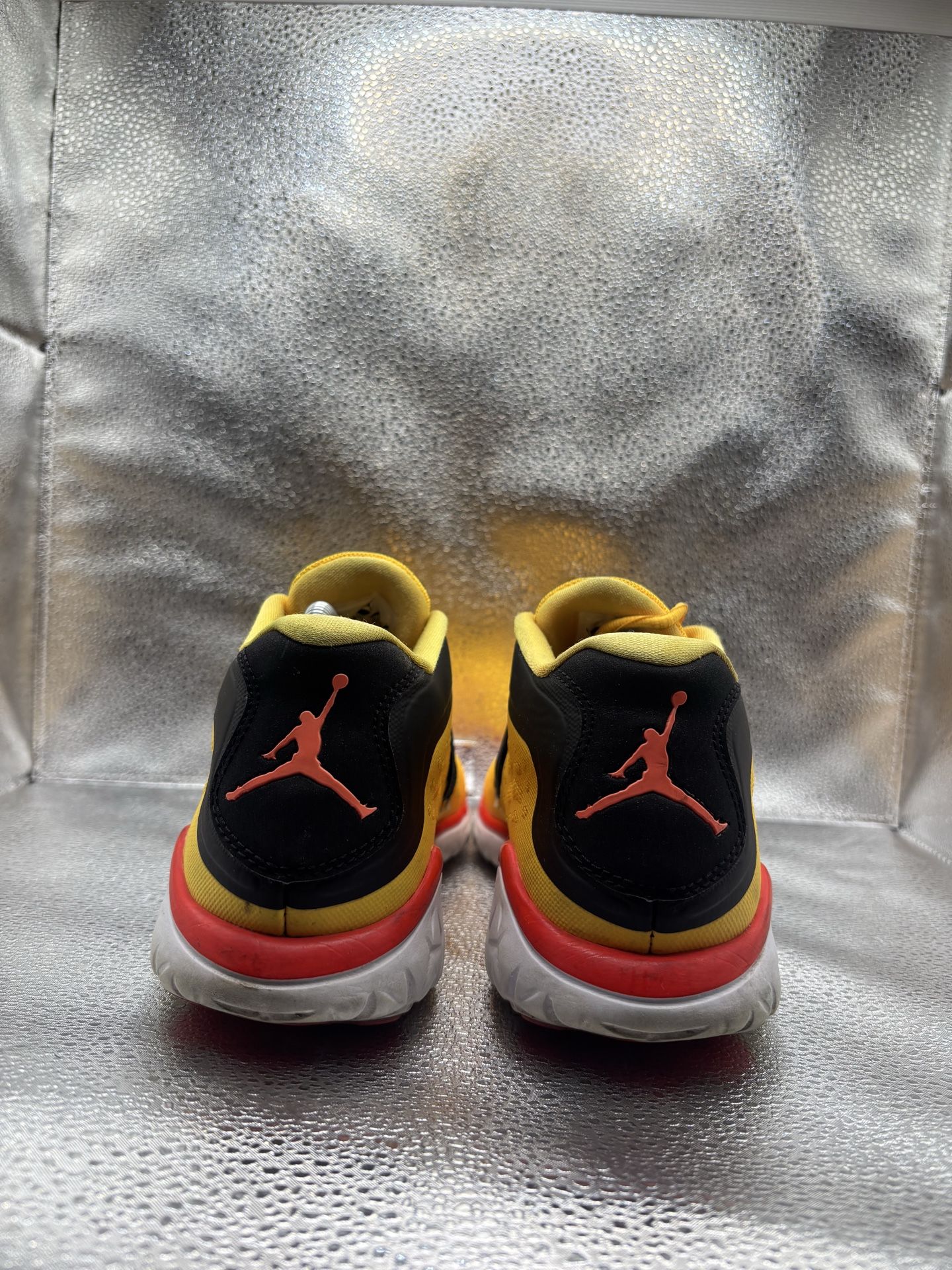 Air Jordan Flight Flex Trainer 2 University Gold - photo 4