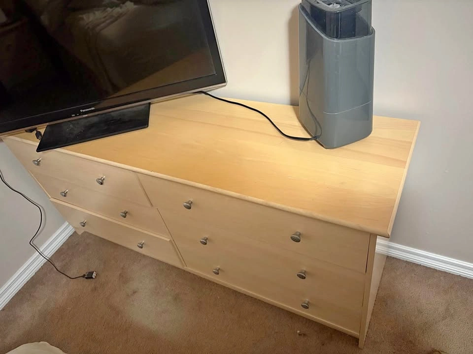 Dresser & Side Tables - photo 2