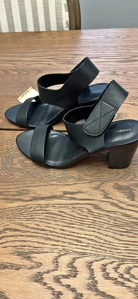 New George Black Block Heel Sandals Size 9 with Tags