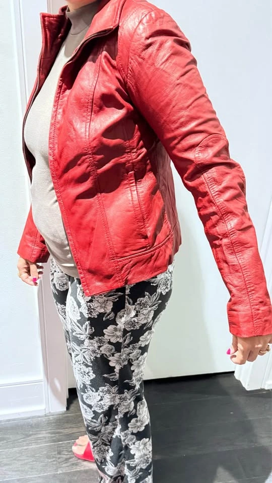 Danier Red Jacket Size 2XS - photo 2