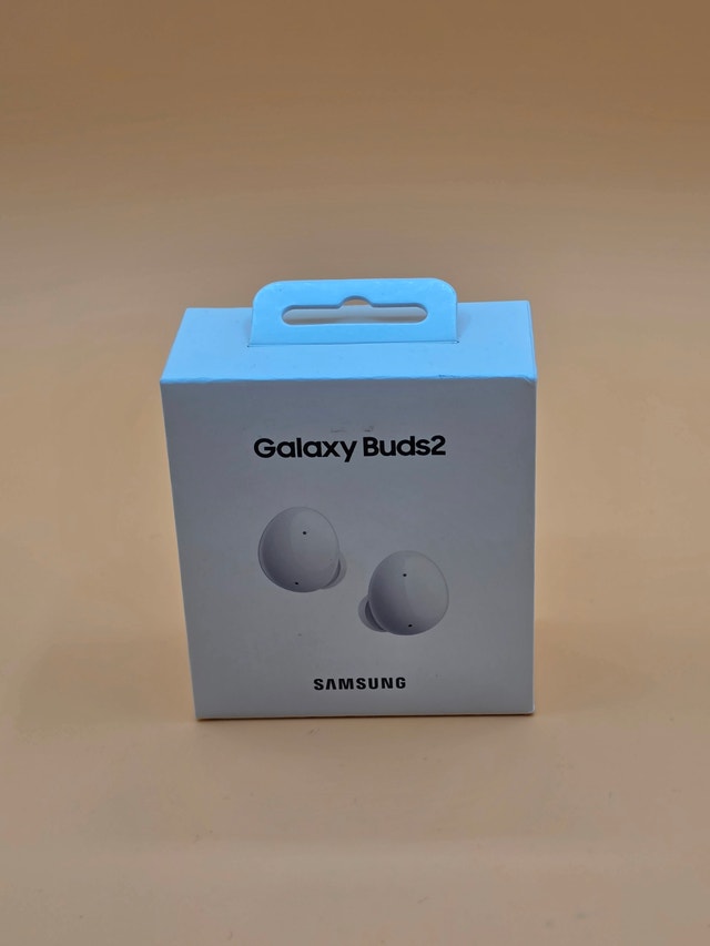 Brand New Samsung Galaxy Buds2 – Sealed Box