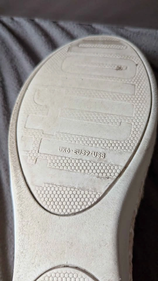 Women's slip on sneakers size 8 US - photo 2