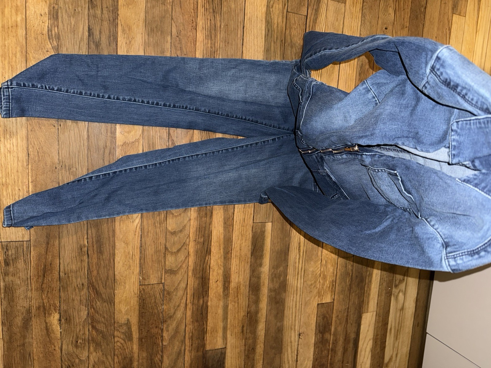 bebe Blue Denim Short Sleeve Zip Front Women's Jumpsuit with Poc - photo 3