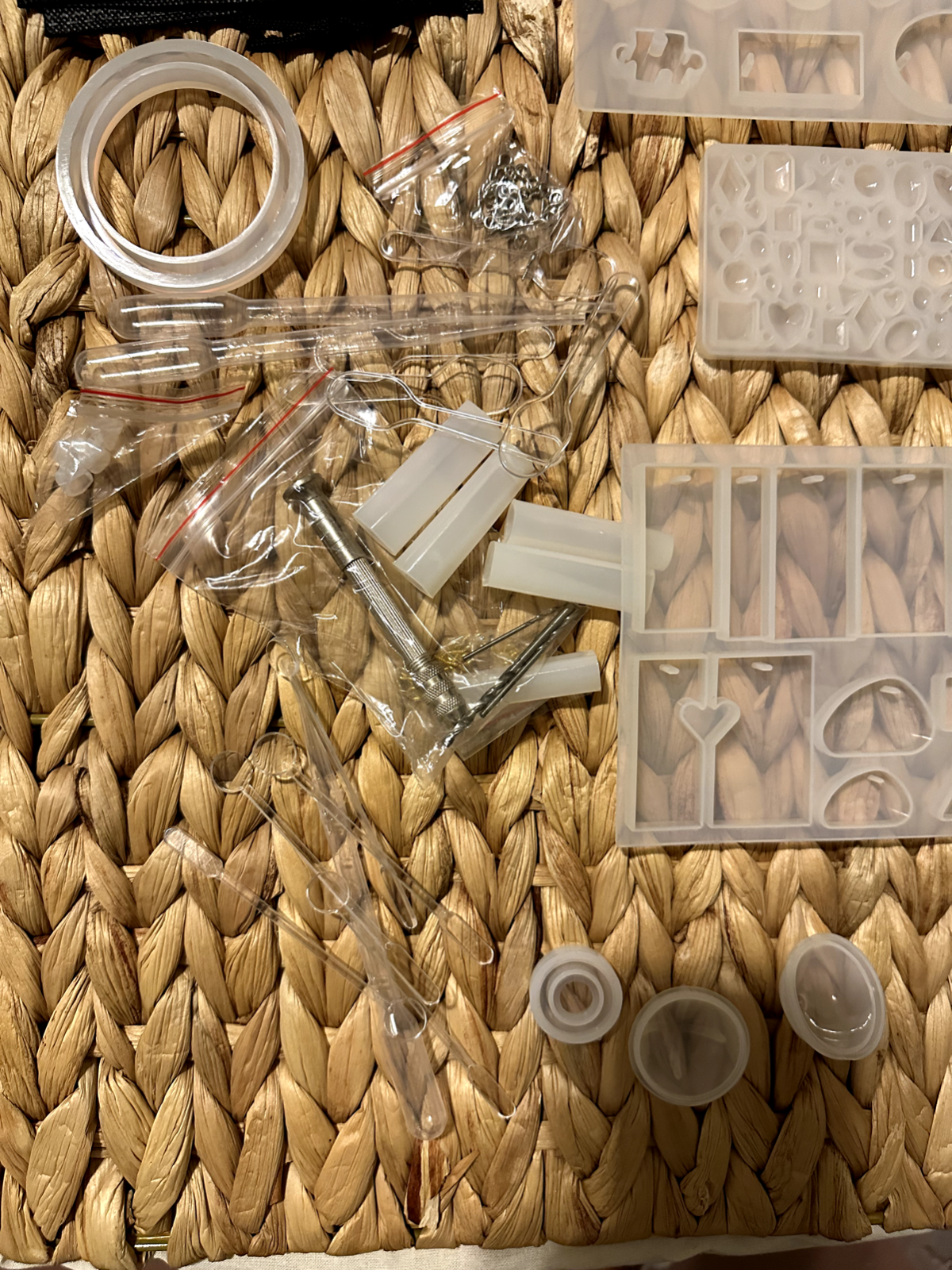 Jewelry Making Kit, Highly Clear Resin w/ - photo 2