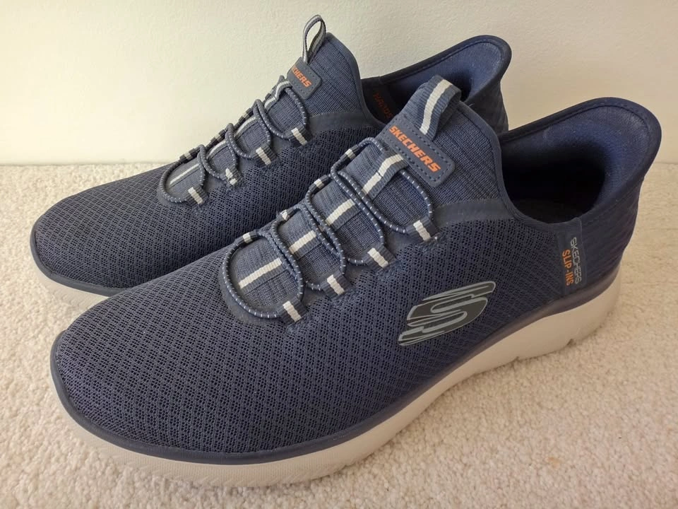 ✅🆕SKECHERS Men's 9 Wide Fit Slip-ins Sneakers NEW
