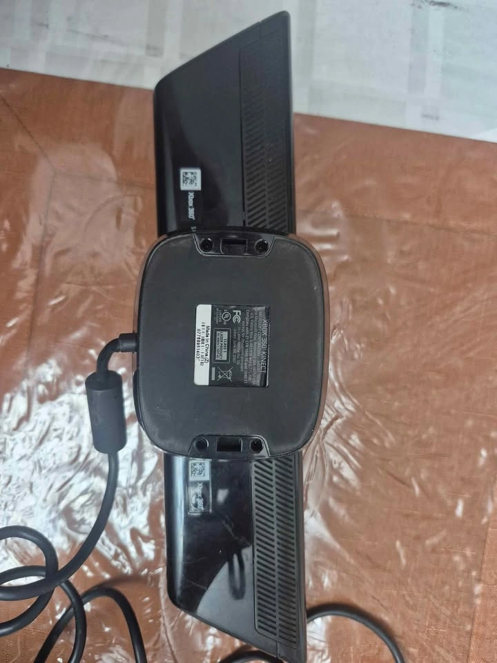 Xbox 360 Kinect Sensor - photo 5