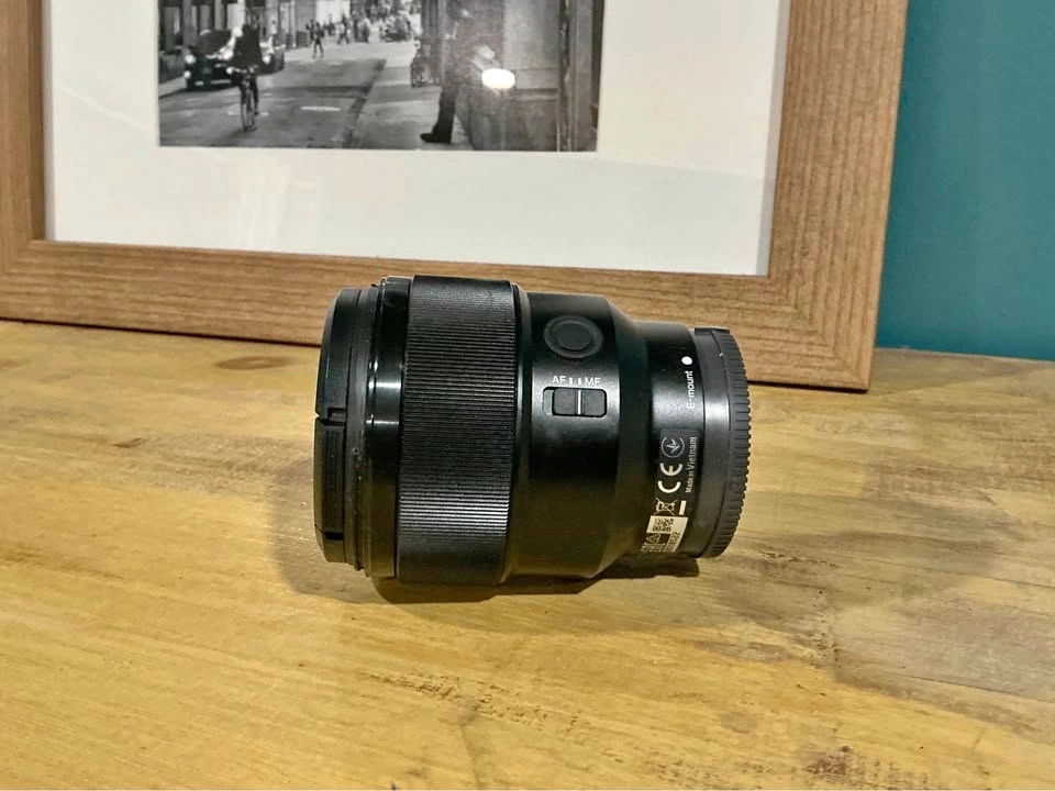Sony 85mm F1.8 e-mount lens