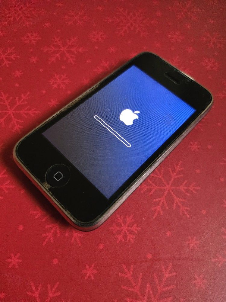 Apple iPhone 3GS 8GB Black Unlocked - photo 5