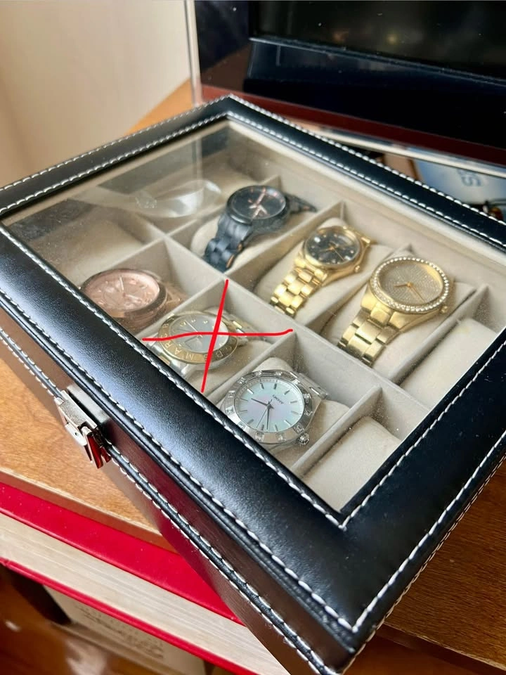 Ladies Watches Bundle all working - photo 2