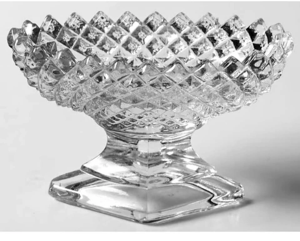 Set of 4 English Hobnail Clear (Round Base)