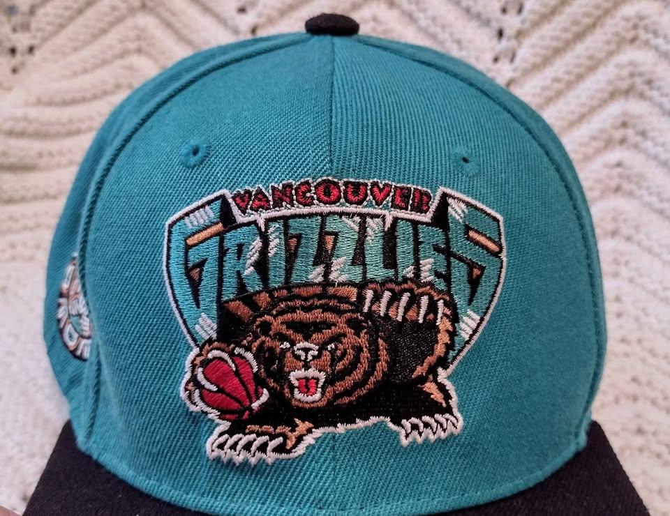 Vancouver Grizzlies Mitchell & Ness NBA Snapback Hat Youth - photo 5