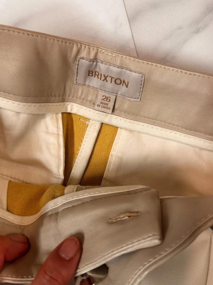 NWT Brixton ABERDEEN cream Faux LEATHER TROUSER PANT, Size 26 - photo 3
