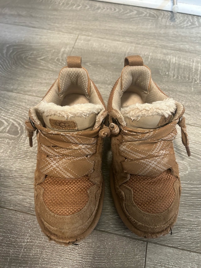 Lot Boys Shoes Sizes 12-1 - photo 4