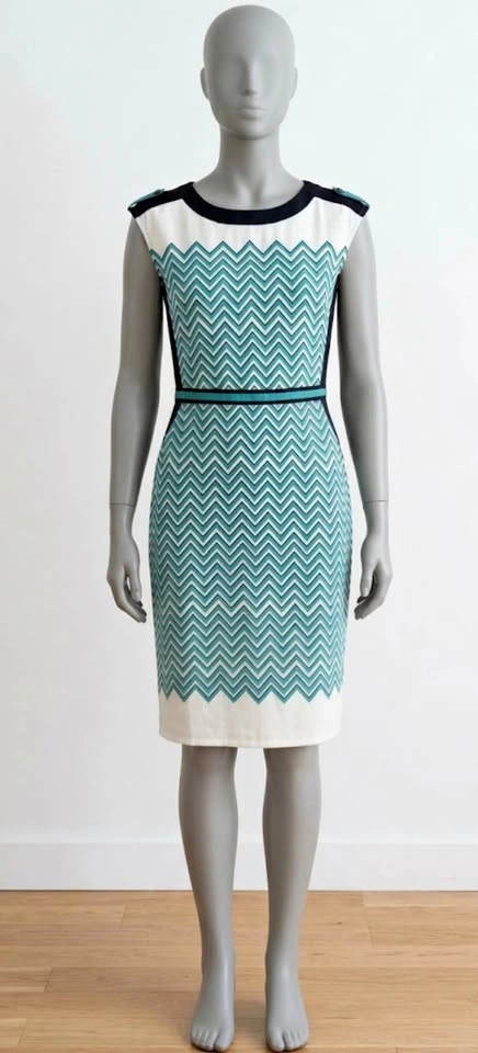 Women's Sleeveless Chevron Dress - small