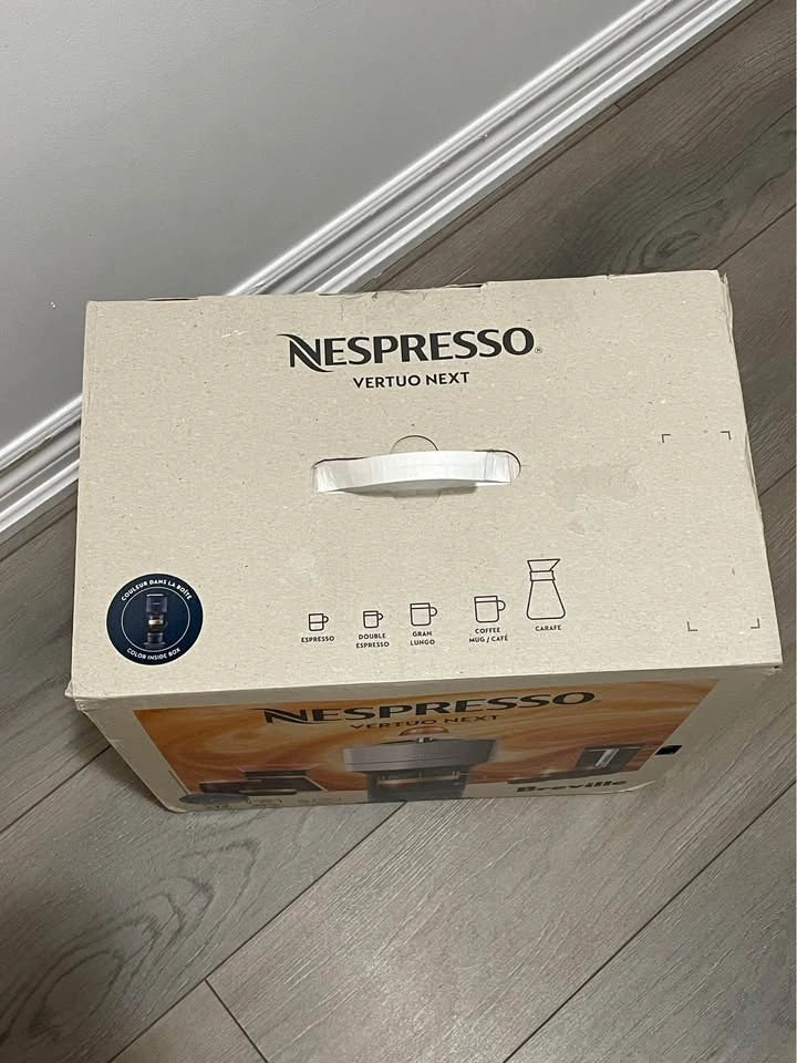 Nespresso Vertuo Next Coffee & Espresso Machine (Like New, Compl - photo 3