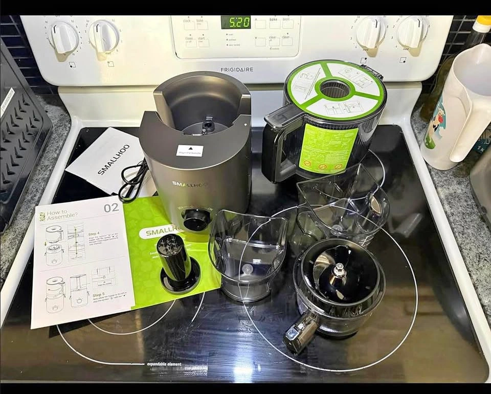 Brand New - 3-in-1 Juicer Machines