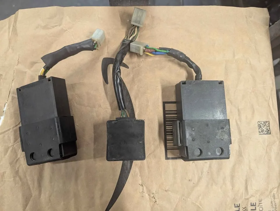 🥕Honda Shadow VT500 Relay & CDI ECU image indicator(2)