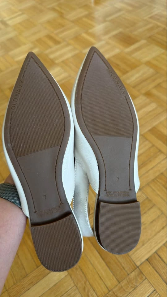 Old Navy Sandals and Boots - photo 4